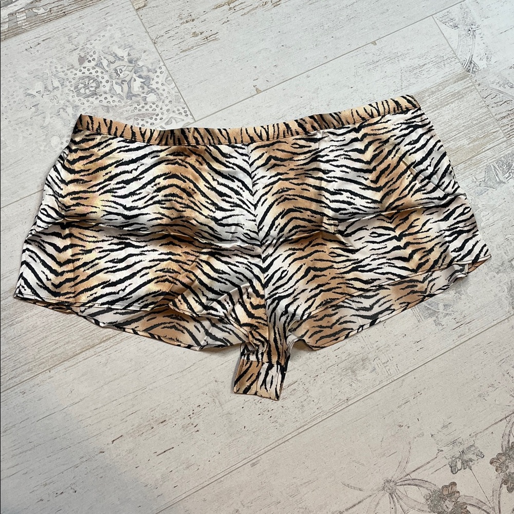 Victorias Secret Animal Print Satin Sleep Shorts Large